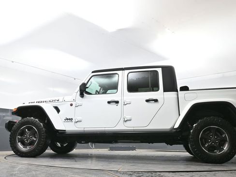 Used 2020 Jeep Gladiator Rubicon w/ Cold Weather Group AWD/4WD image 53