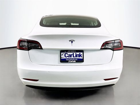 Used 2020 Tesla Model 3 Standard Range image 7