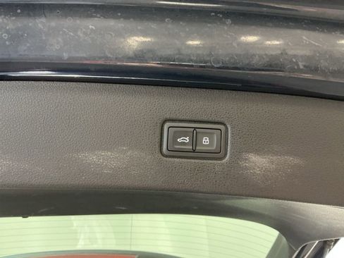 Used 2023 Audi Q7 2.0T Premium Plus w/ Premium Plus Package image 29