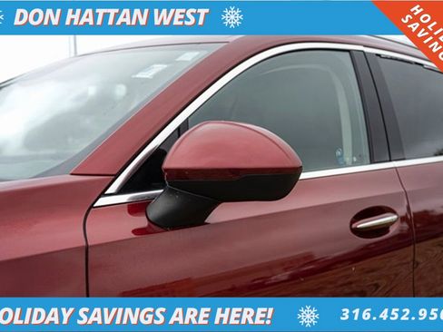 Used 2023 Buick Envision Essence image 30