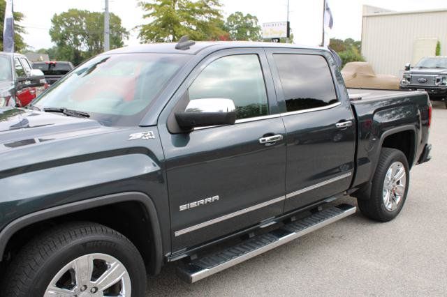 Used 2018 GMC Sierra 1500 SLT AWD/4WD image 9