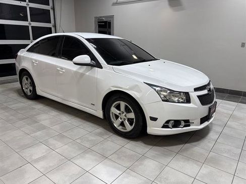 Used 2014 Chevrolet Cruze LT w/ RS Package image 6
