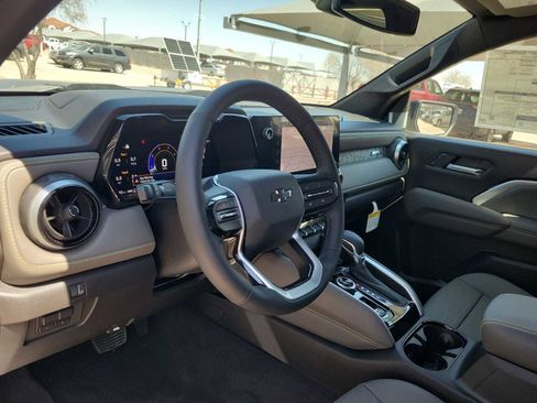 New 2026 Chevrolet Colorado ZR2 w/ Technology Package AWD/4WD image 10