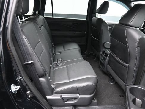 Used 2023 Honda Passport EX-L image 25