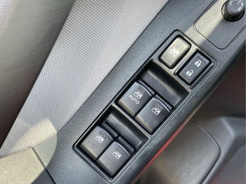 Used 2016 Subaru Forester 2.5i Premium image 17