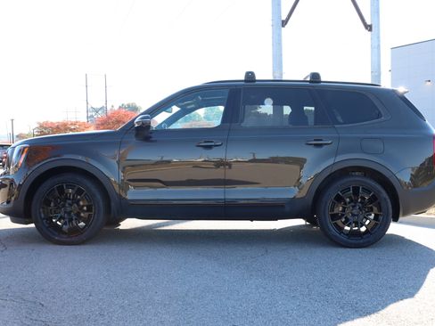 Used 2021 Kia Telluride SX w/ SX Prestige Package image 2