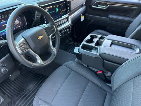 Used 2026 Chevrolet Silverado 1500 LT image 11