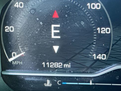 Used 2024 GMC Sierra 1500 AT4 w/ Technology Package image 15