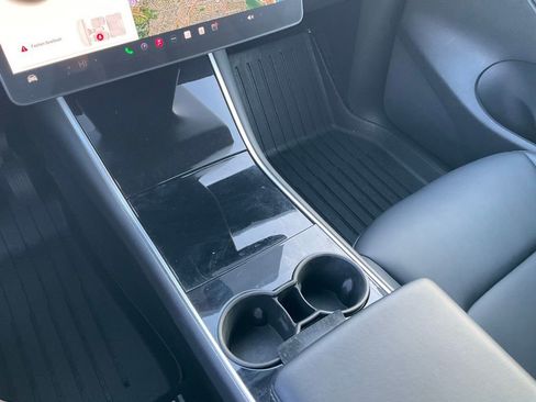 Used 2021 Tesla Model Y Long Range image 45