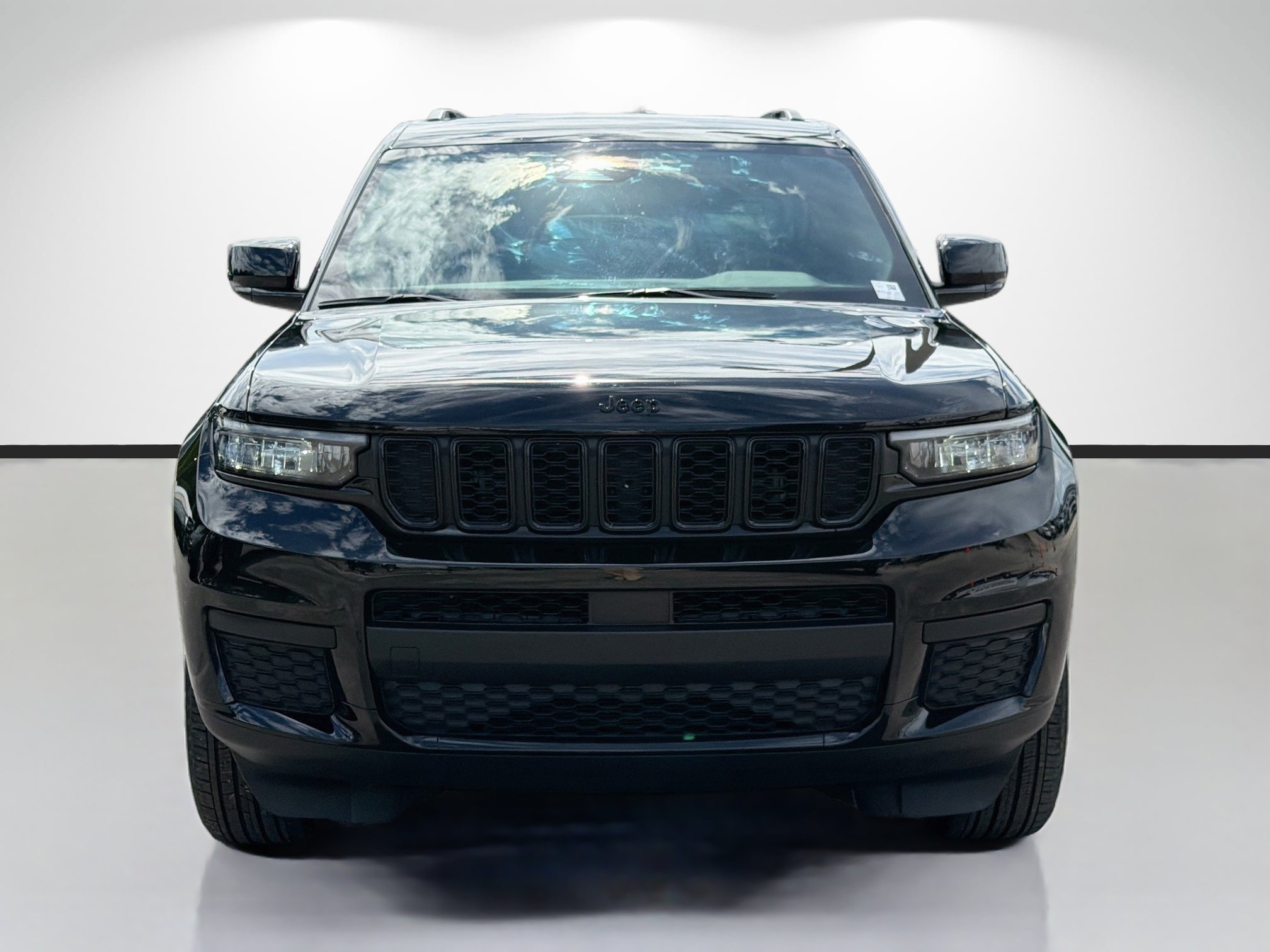 Used 2024 Jeep Grand Cherokee L Laredo AWD/4WD image 8