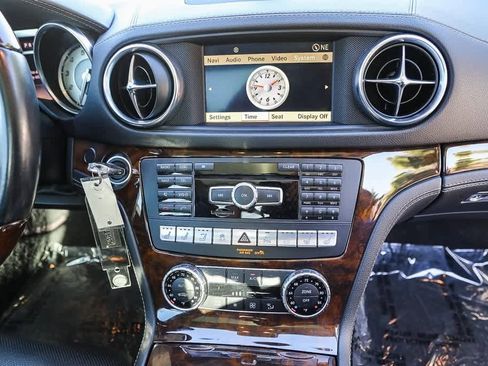 Used 2013 Mercedes-Benz SL 550 image 13