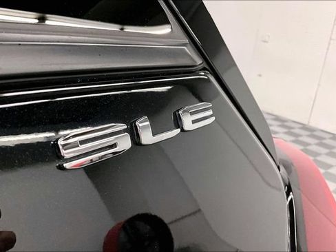 Used 2023 GMC Terrain SLE w/ Driver Convenience Package AWD/4WD image 35