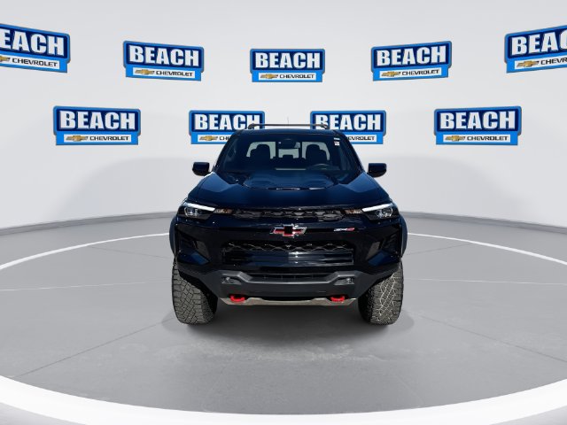 Used 2026 Chevrolet Colorado ZR2 w/ Technology Package AWD/4WD image 3