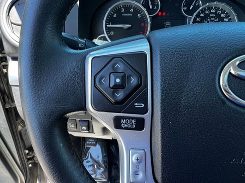 Used 2016 Toyota Tundra Platinum AWD/4WD image 15