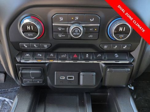 Used 2019 Chevrolet Silverado 1500 High Country w/ Technology Package image 18
