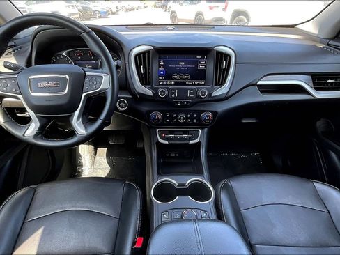 Used 2023 GMC Terrain SLT image 18