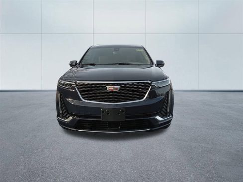 Used 2025 Cadillac XT6 Premium Luxury w/ Platinum Package image 5