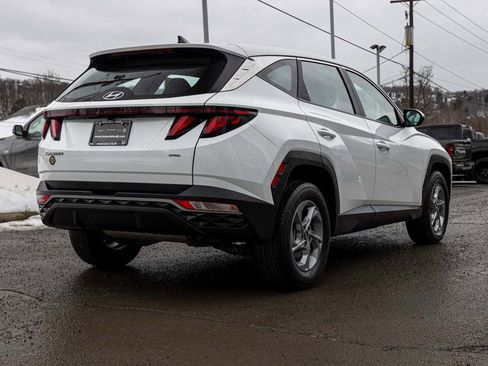 Used 2023 Hyundai Tucson SE image 4