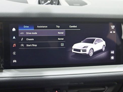 Used 2024 Porsche Cayenne Coupe image 24