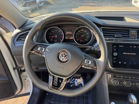 Used 2020 Volkswagen Tiguan SE w/ 3rd Row Seat Package image 13