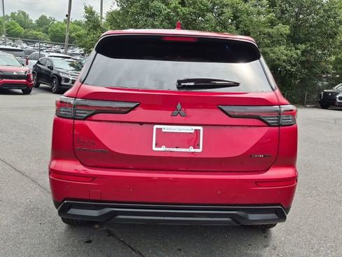 New 2026 Mitsubishi Outlander LE FWD image 4