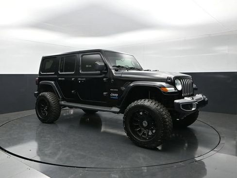 Used 2021 Jeep Wrangler Unlimited Sahara w/ Cold Weather Group AWD/4WD image 1