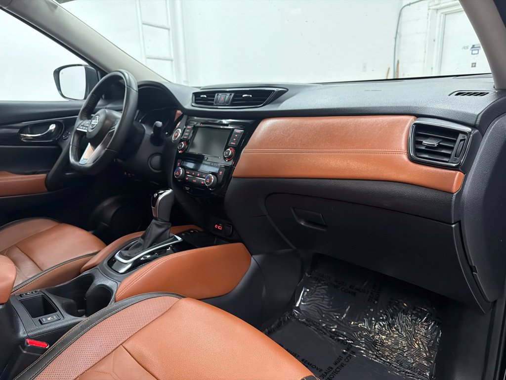 Used 2019 Nissan Rogue SL w/ Premium Package AWD/4WD image 30