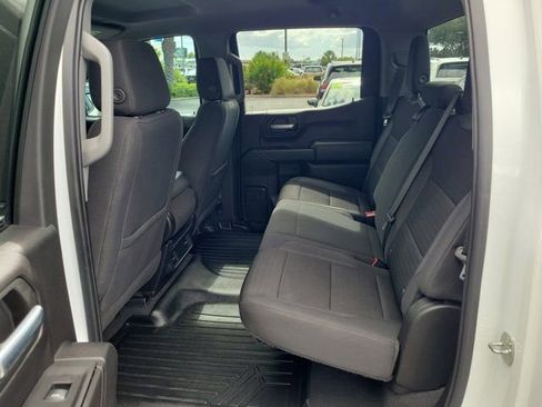 Used 2022 Chevrolet Silverado 1500 Custom image 12