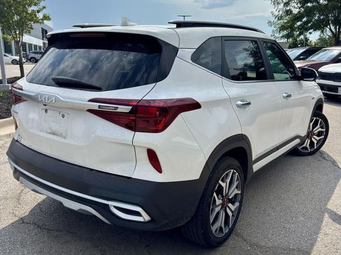 Certified 2023 Kia Seltos SX w/ SX Sunroof Package AWD/4WD image 5