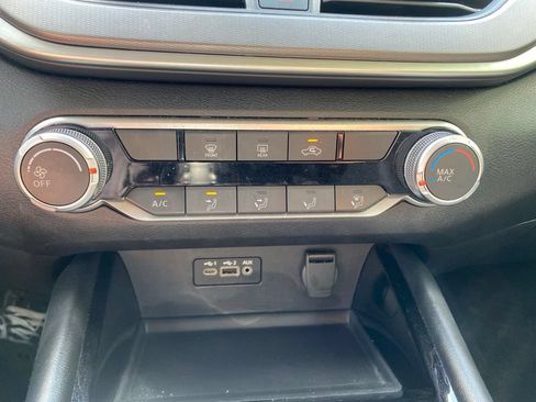 Certified 2024 Nissan Altima 2.5 SR FWD image 28