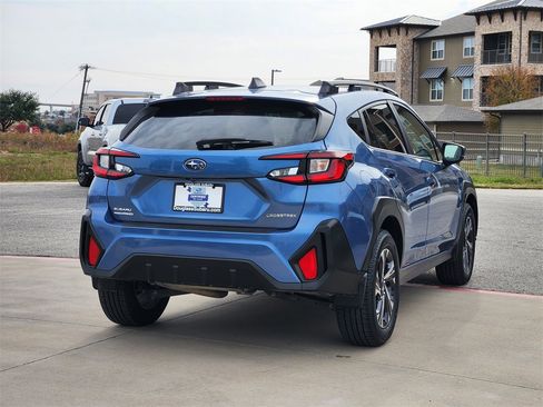Certified 2024 Subaru Crosstrek 2.0i Premium image 3