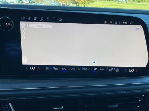 New 2025 Chevrolet Suburban Premier image 12