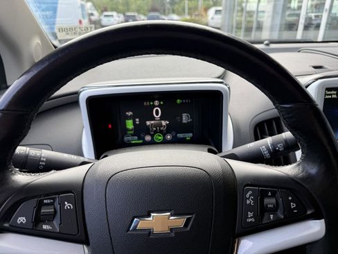 Used 2013 Chevrolet Volt w/ Enhanced Safety Package 1 FWD image 14