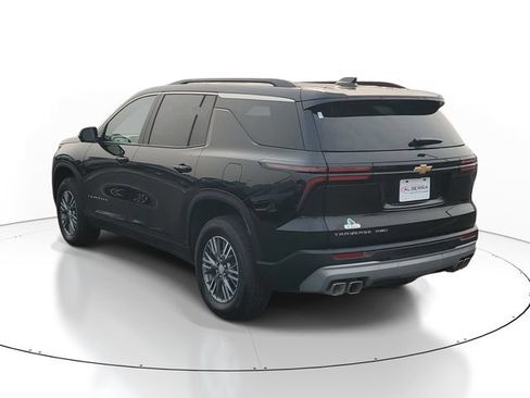 Certified 2026 Chevrolet Traverse LT w/ Driver Confidence Package AWD/4WD image 3