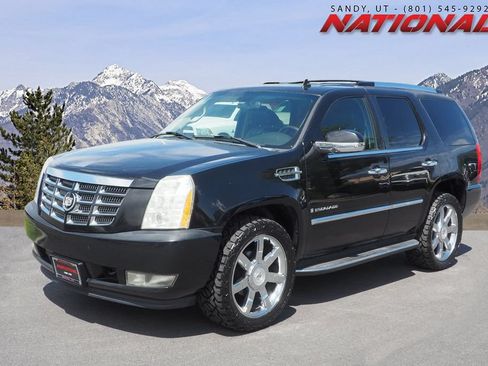 Used 2008 Cadillac Escalade AWD image 1