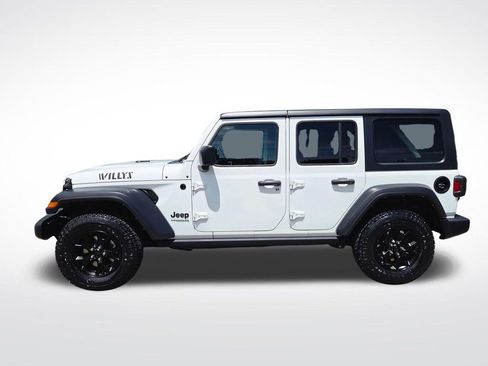 Used 2022 Jeep Wrangler Unlimited Sport AWD/4WD image 4