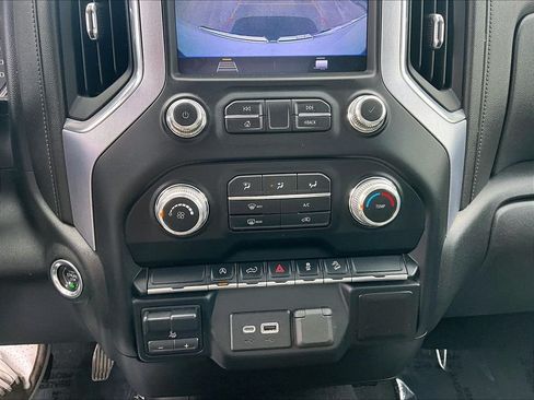 Used 2019 GMC Sierra 1500 Elevation w/ X31 Off-Road Package AWD/4WD image 25