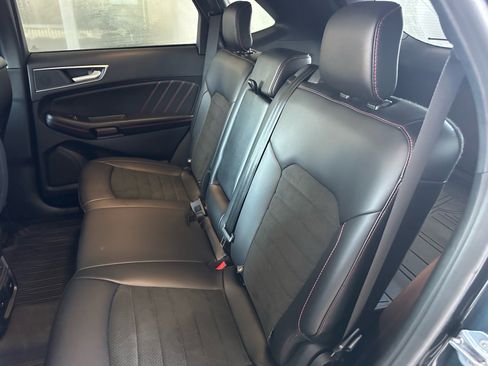 Used 2024 Ford Edge ST-Line w/ Class II Trailer Tow Package image 22