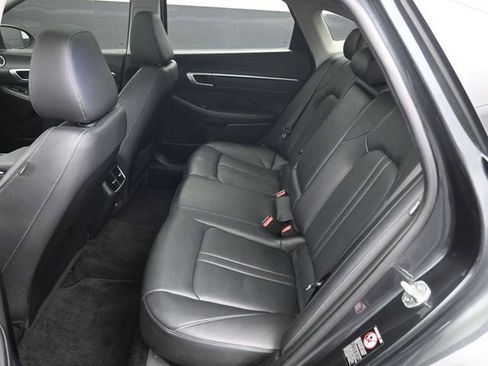 Used 2022 Hyundai Sonata Limited image 10