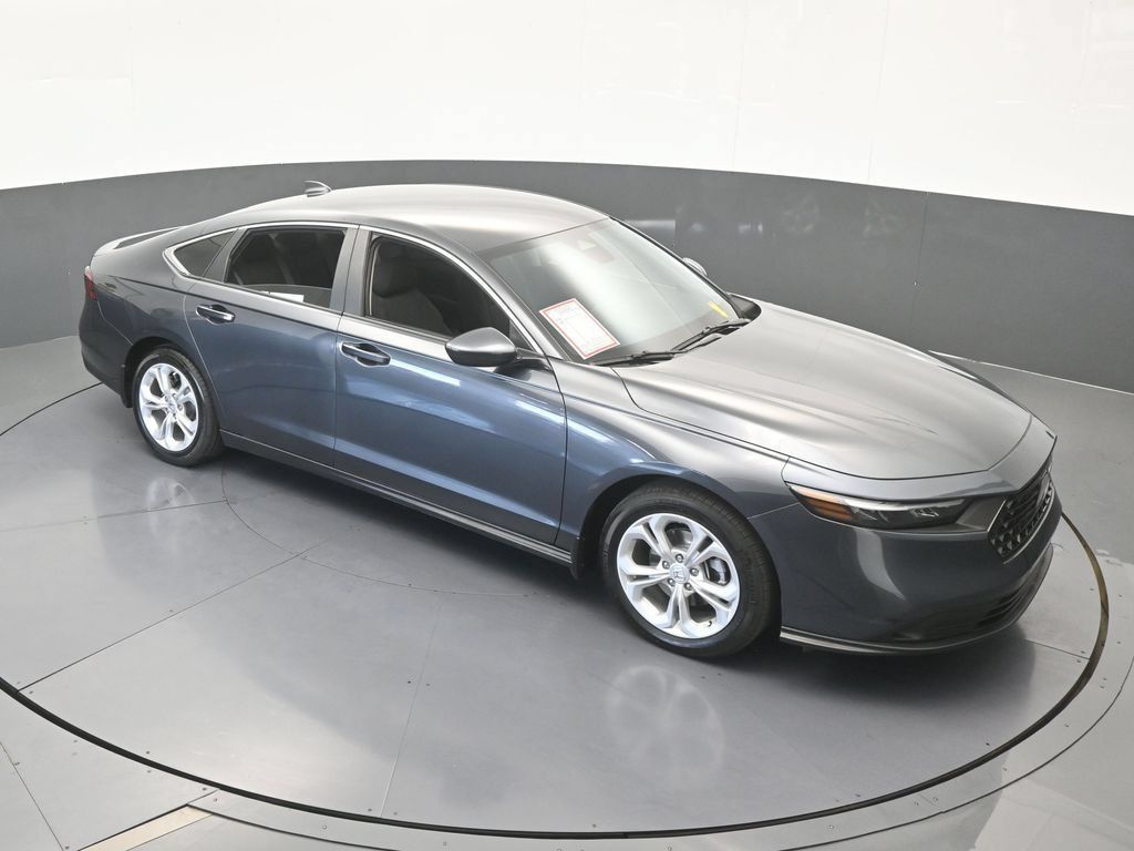 Used 2025 Honda Accord LX image 50