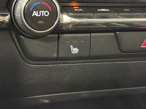 Used 2025 MAZDA MAZDA3 s image 32