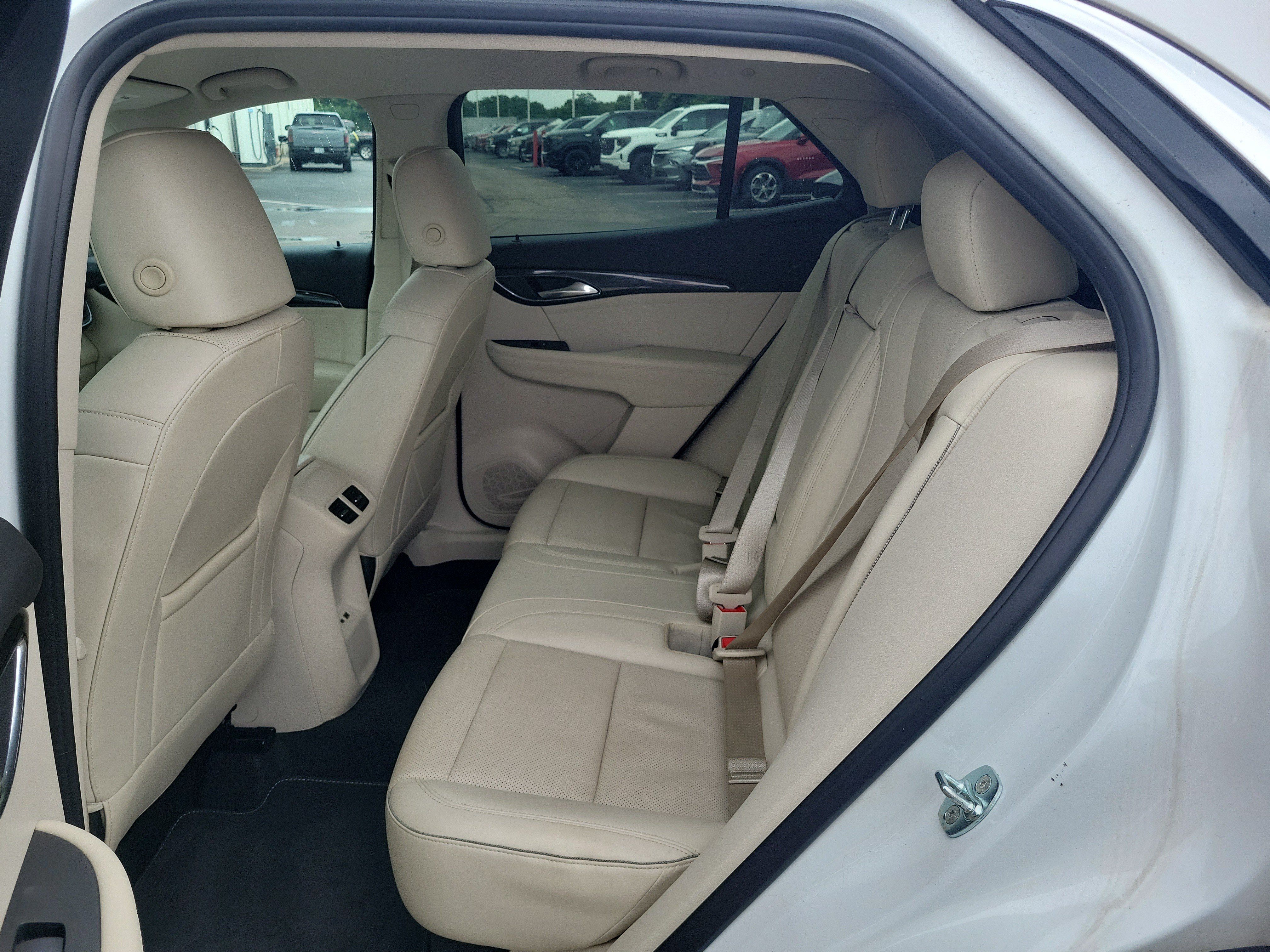 Used 2023 Buick Envision Essence AWD/4WD image 13