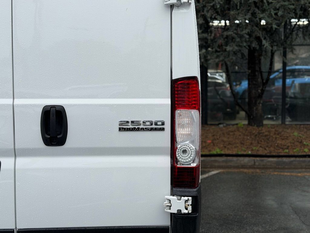 Used 2023 RAM ProMaster 2500 FWD image 16