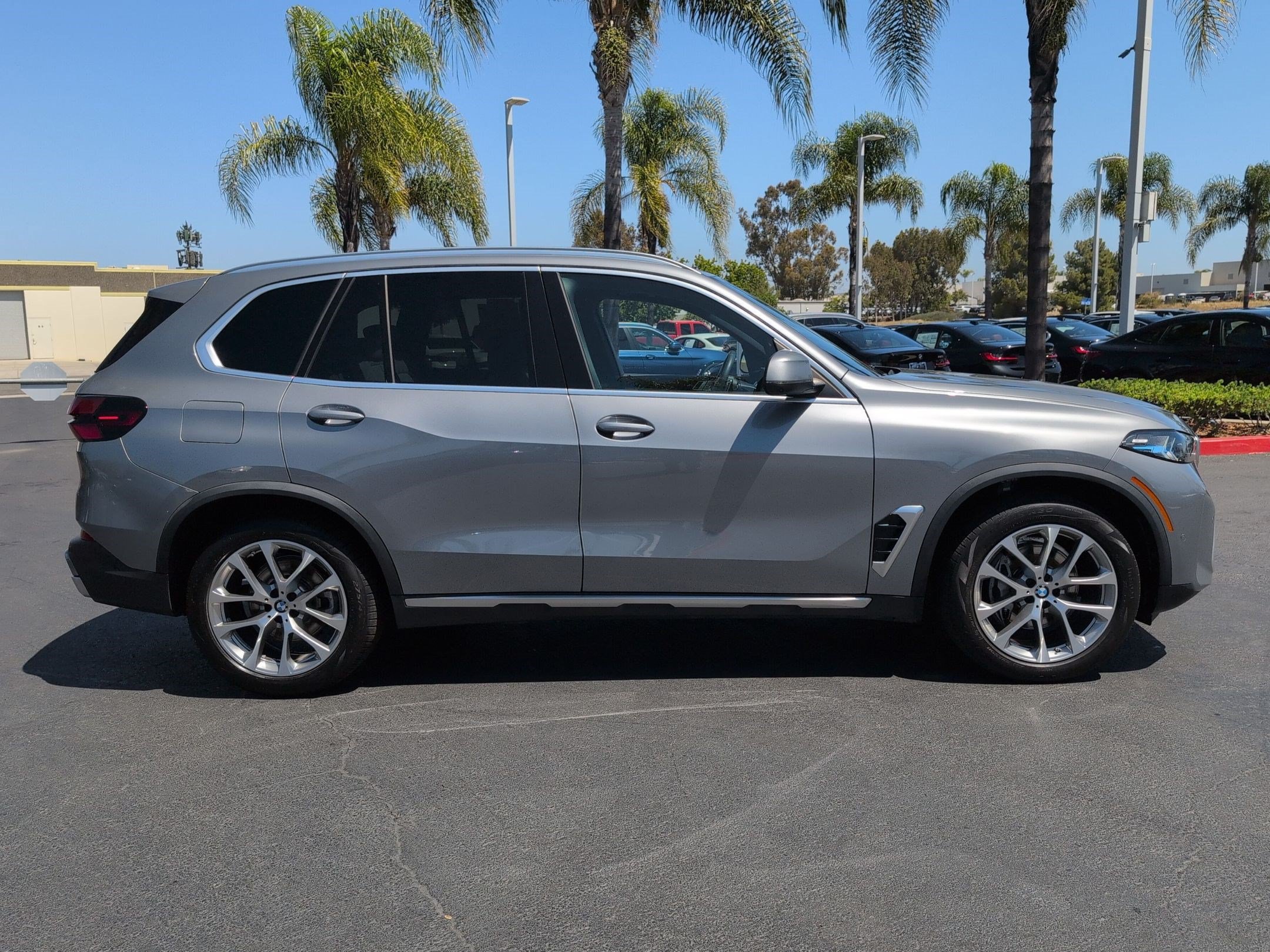 Used 2024 BMW X5 sDrive40i w/ Premium Package RWD image 11