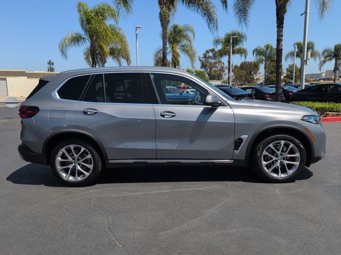Used 2024 BMW X5 sDrive40i w/ Premium Package RWD image 11