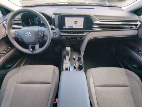 Used 2025 Toyota Camry LE FWD image 15