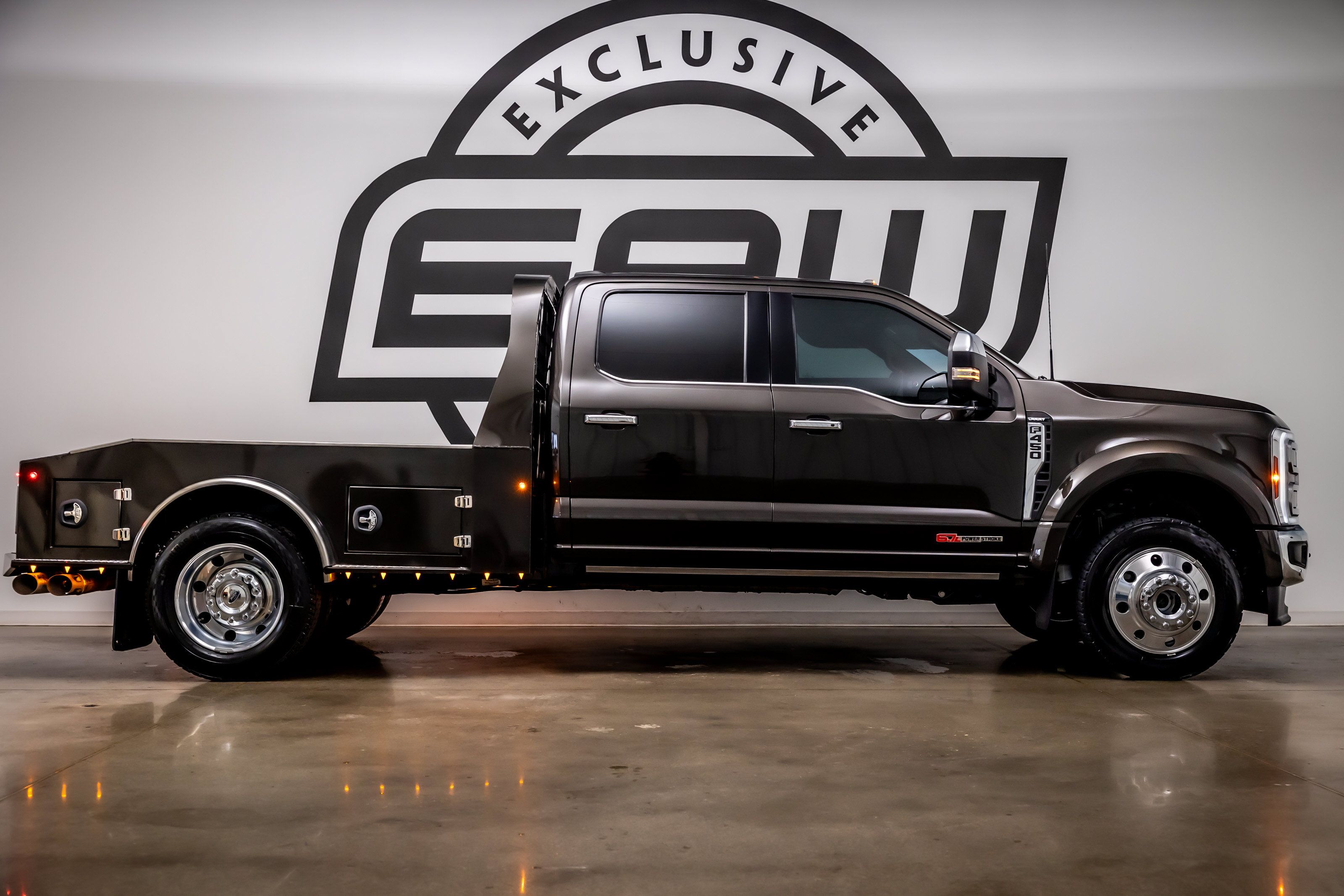 Used 2024 Ford F450 Lariat w/ Lariat Ultimate Package AWD/4WD image 9