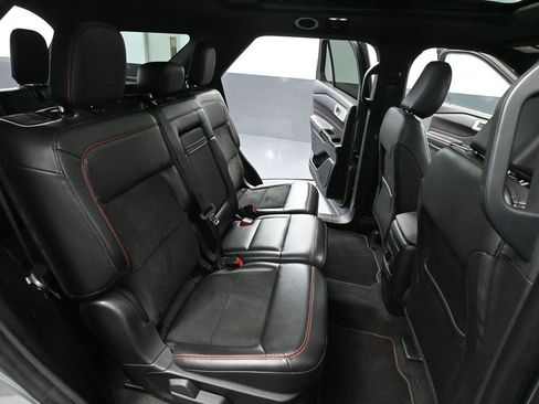 Used 2022 Ford Explorer ST-Line w/ Class IV Trailer Tow Package image 49