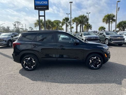 Used 2025 Kia Seltos S image 17