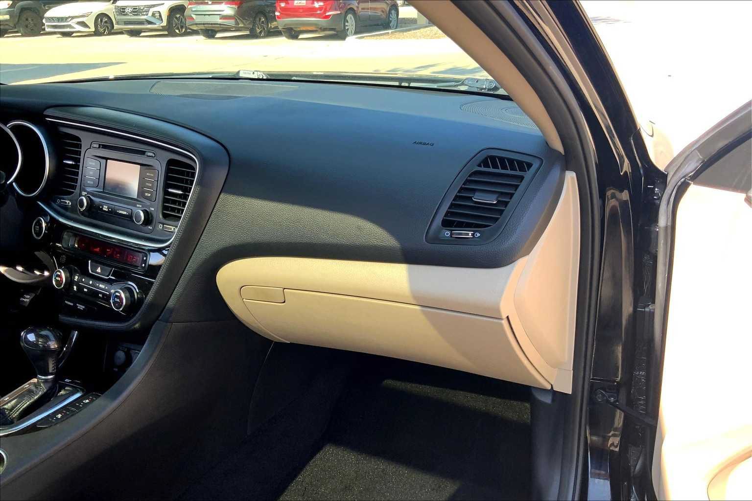Used 2015 Kia Optima EX w/ EX Premium Package FWD image 19